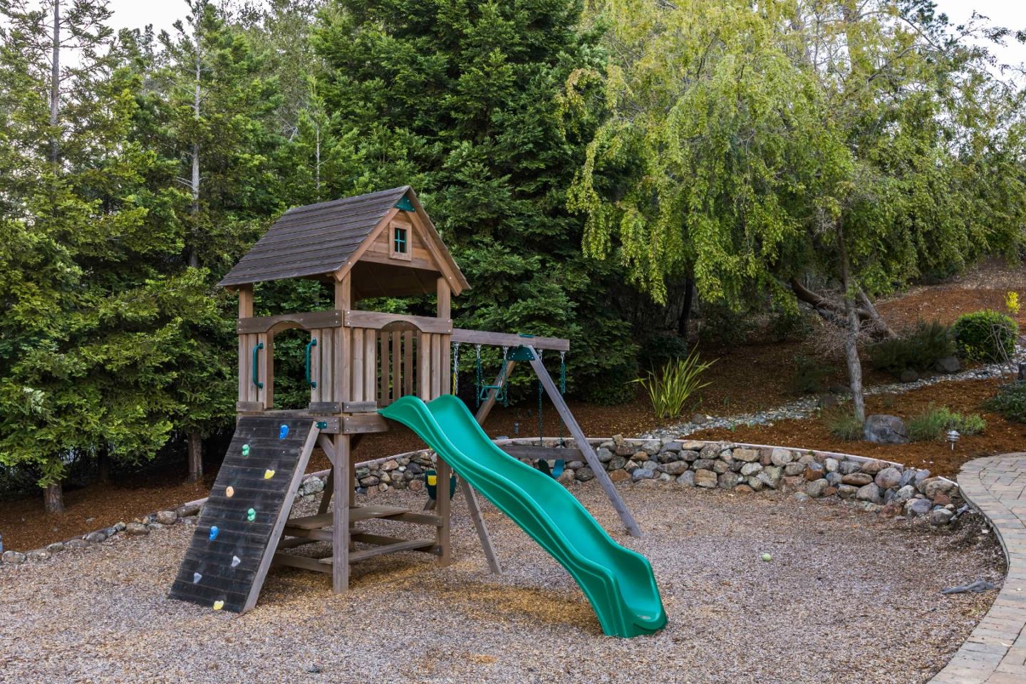 Detail Gallery Image 42 of 45 For 85 Belbrook Way, Atherton,  CA 94027 - 5 Beds | 6/1 Baths