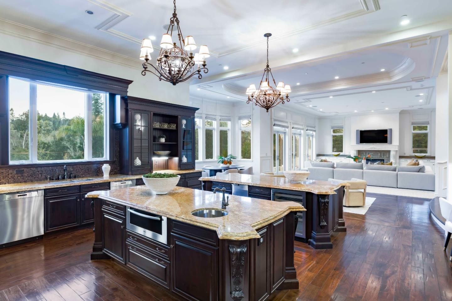 Detail Gallery Image 7 of 45 For 85 Belbrook Way, Atherton,  CA 94027 - 5 Beds | 6/1 Baths