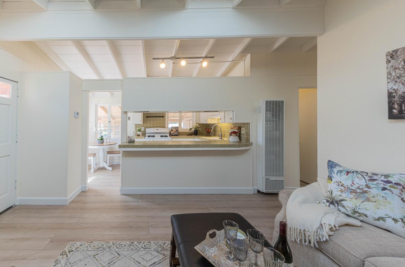 Detail Gallery Image 8 of 23 For 1216 Funston Ave, Pacific Grove,  CA 93950 - 2 Beds | 1 Baths
