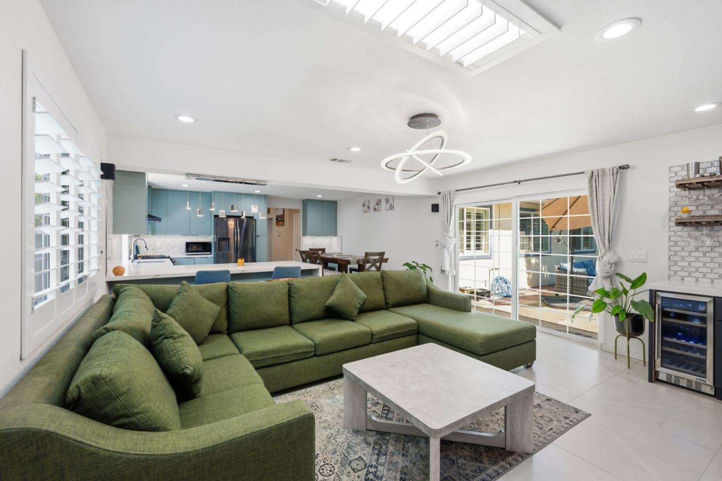 Detail Gallery Image 19 of 47 For 582 Oldbrook Ct, San Jose,  CA 95111 - 4 Beds | 2 Baths