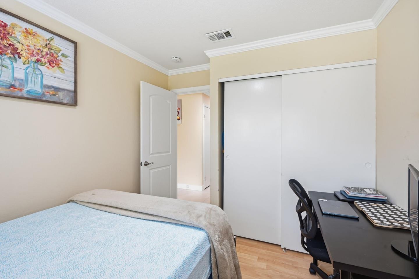 Detail Gallery Image 26 of 47 For 582 Oldbrook Ct, San Jose,  CA 95111 - 4 Beds | 2 Baths