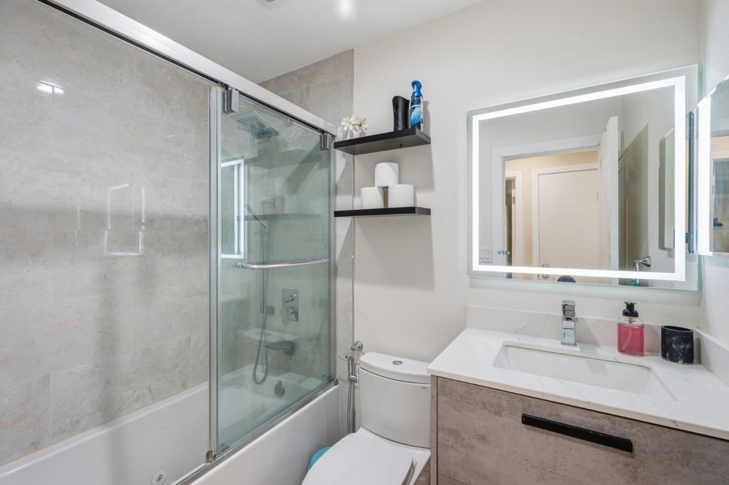 Detail Gallery Image 27 of 47 For 582 Oldbrook Ct, San Jose,  CA 95111 - 4 Beds | 2 Baths