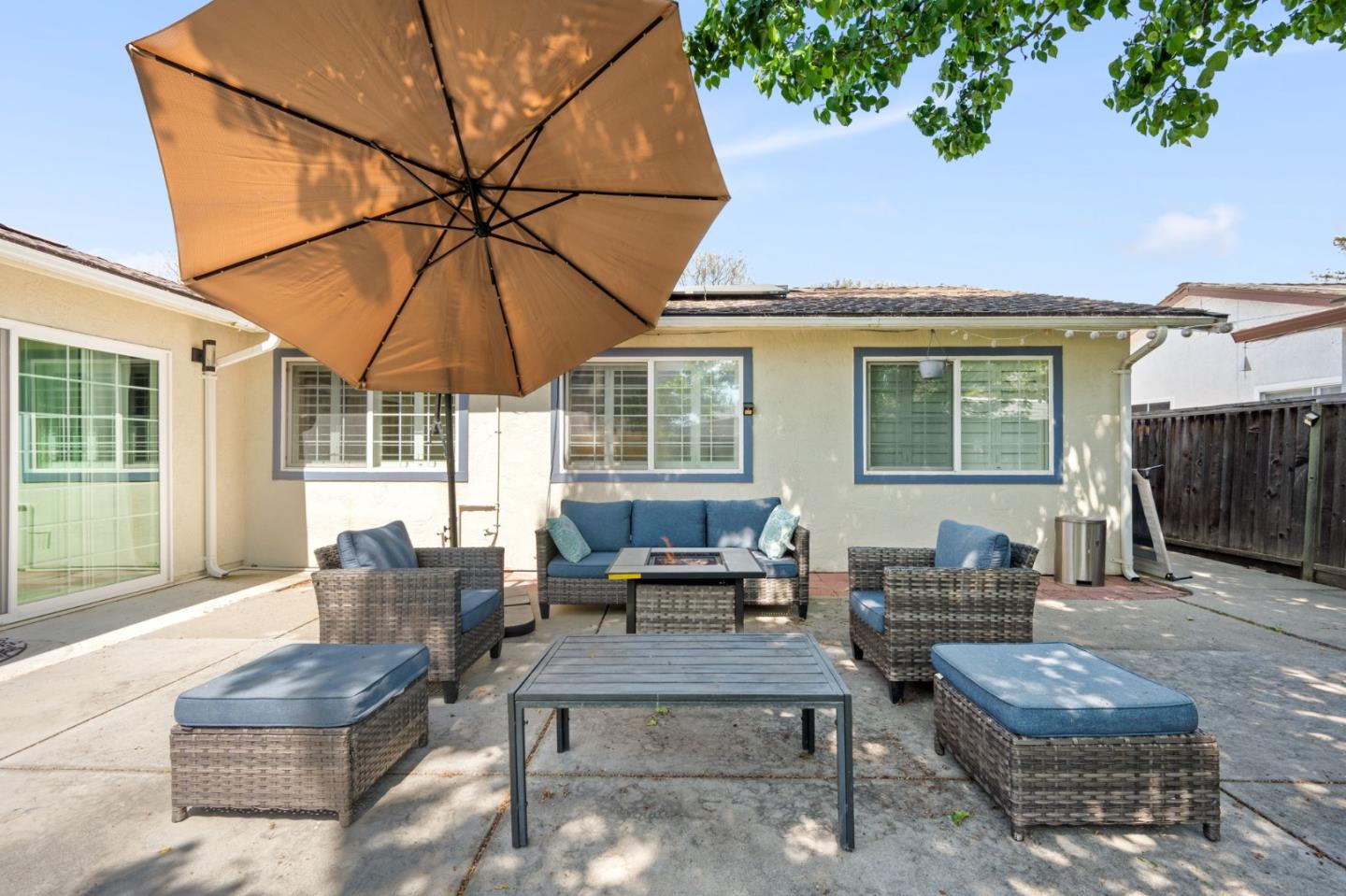 Detail Gallery Image 39 of 47 For 582 Oldbrook Ct, San Jose,  CA 95111 - 4 Beds | 2 Baths