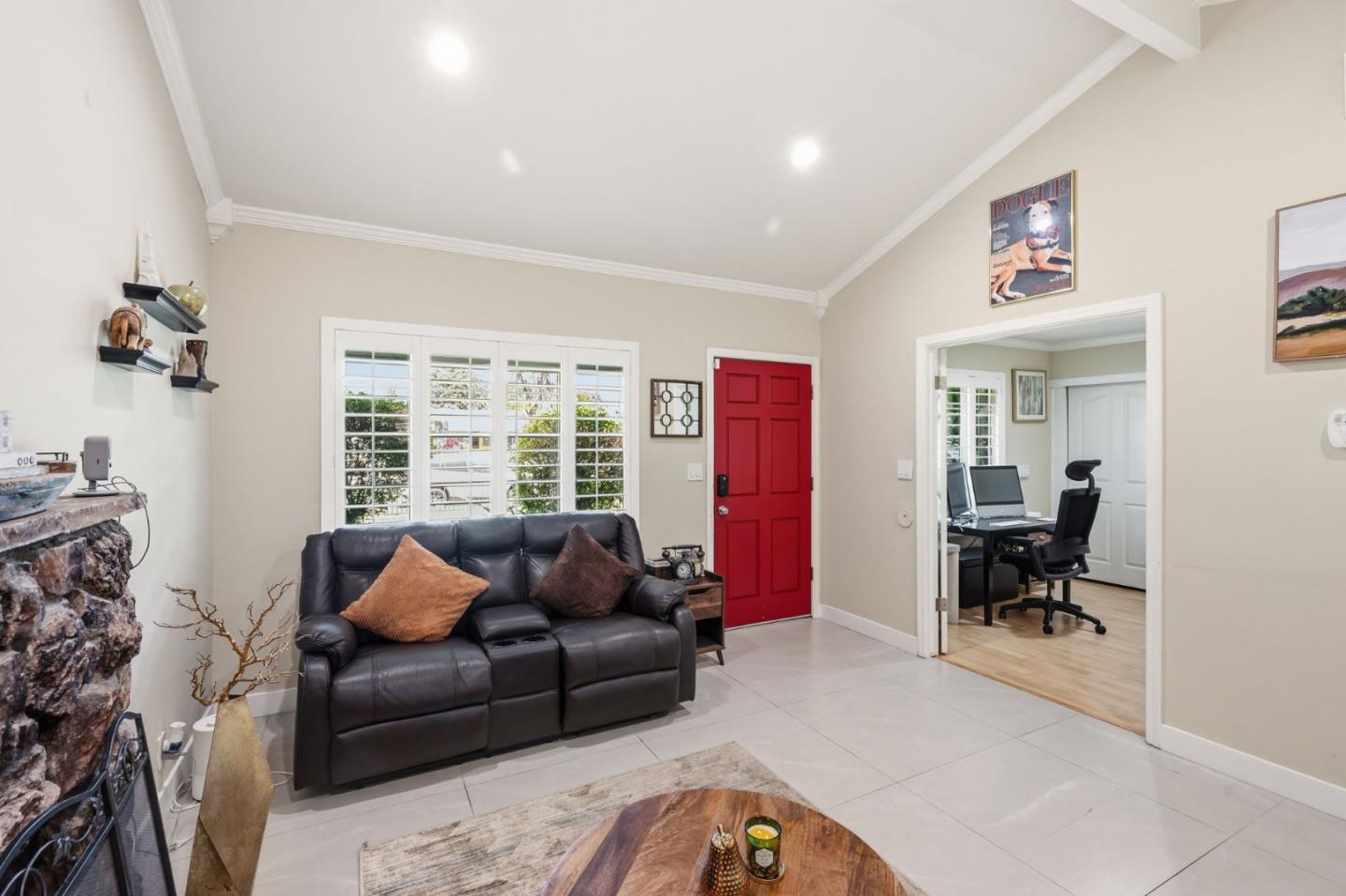 Detail Gallery Image 8 of 47 For 582 Oldbrook Ct, San Jose,  CA 95111 - 4 Beds | 2 Baths