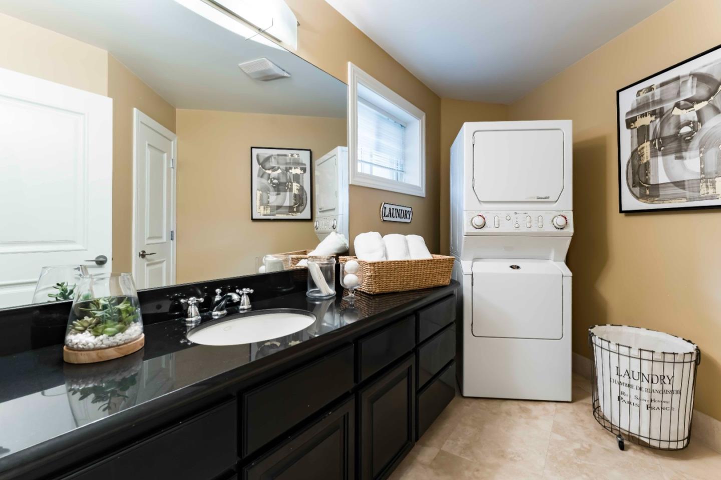 Detail Gallery Image 17 of 37 For 199 Hardwick Rd, Woodside,  CA 94062 - 4 Beds | 4/1 Baths