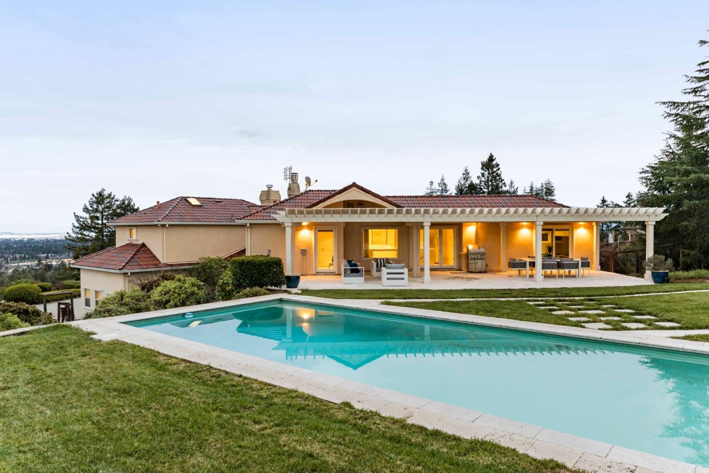 Detail Gallery Image 30 of 37 For 199 Hardwick Rd, Woodside,  CA 94062 - 4 Beds | 4/1 Baths