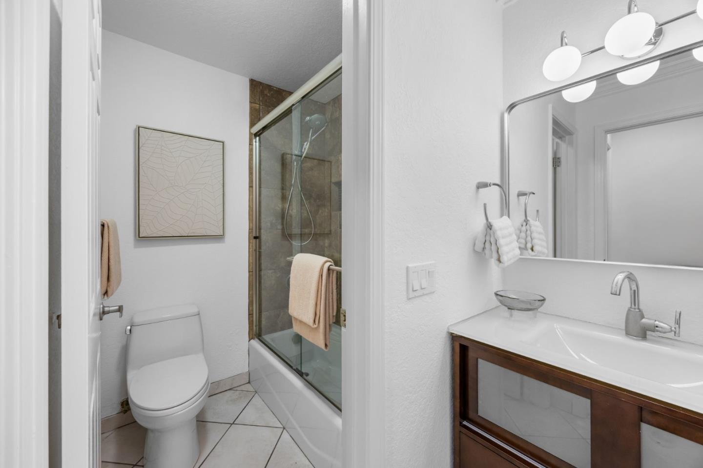 Detail Gallery Image 20 of 31 For 320 Vallejo Dr #30,  Millbrae,  CA 94030 - 3 Beds | 2 Baths