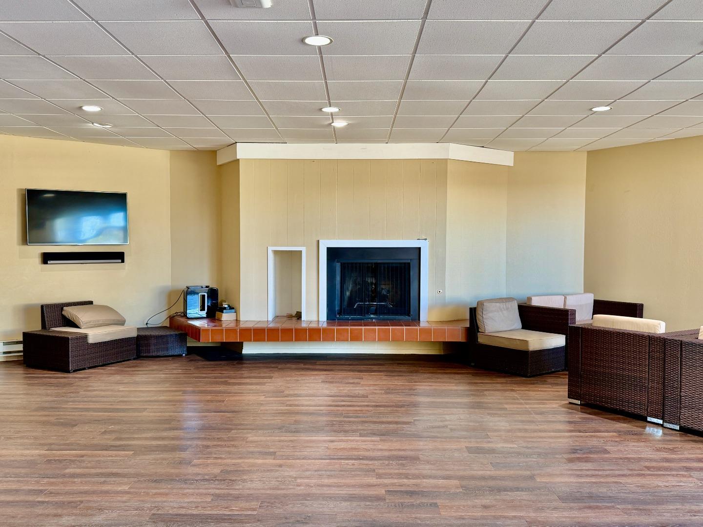 Detail Gallery Image 36 of 43 For 320 Vallejo Dr #30,  Millbrae,  CA 94030 - 3 Beds | 2 Baths