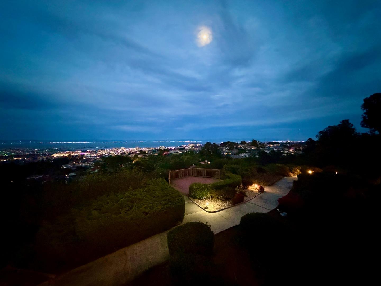 Detail Gallery Image 43 of 43 For 320 Vallejo Dr #30,  Millbrae,  CA 94030 - 3 Beds | 2 Baths