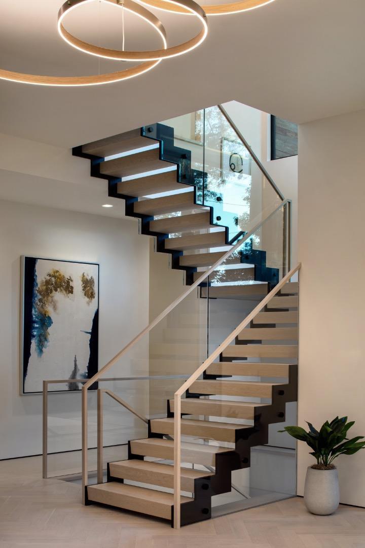 Detail Gallery Image 13 of 22 For 2171 Clayton Dr, Menlo Park,  CA 94025 - 7 Beds | 8/1 Baths