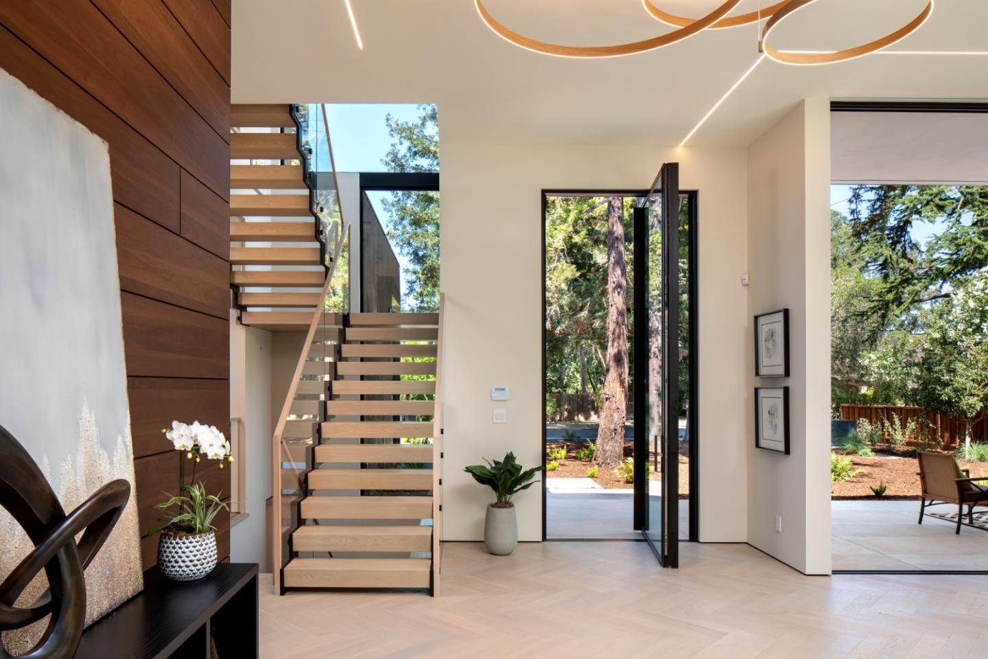 Detail Gallery Image 2 of 22 For 2171 Clayton Dr, Menlo Park,  CA 94025 - 7 Beds | 8/1 Baths