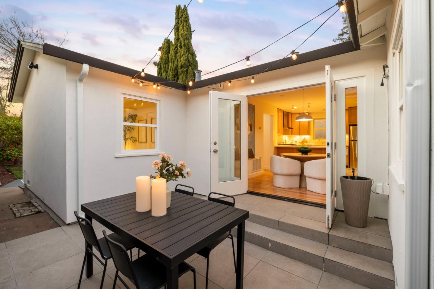 Detail Gallery Image 15 of 34 For 2044 Saint Francis Way, San Carlos,  CA 94070 - 3 Beds | 2 Baths