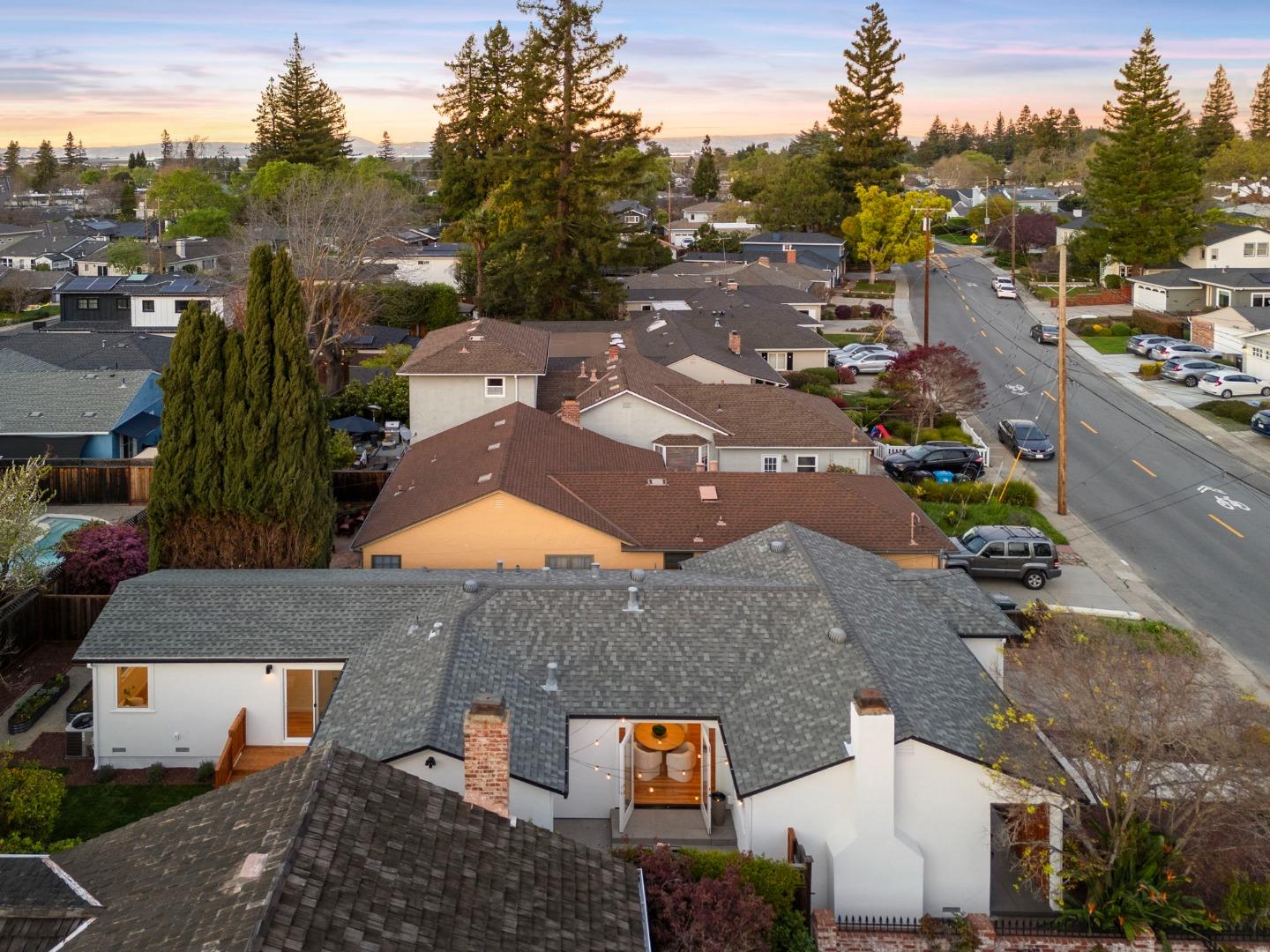 Detail Gallery Image 26 of 34 For 2044 Saint Francis Way, San Carlos,  CA 94070 - 3 Beds | 2 Baths