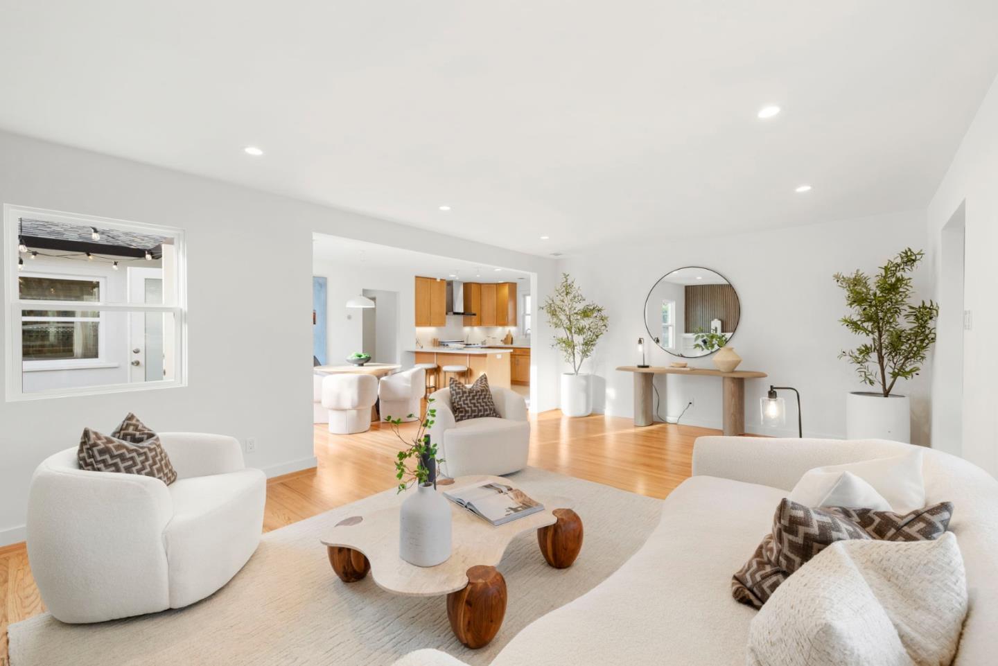 Detail Gallery Image 6 of 34 For 2044 Saint Francis Way, San Carlos,  CA 94070 - 3 Beds | 2 Baths