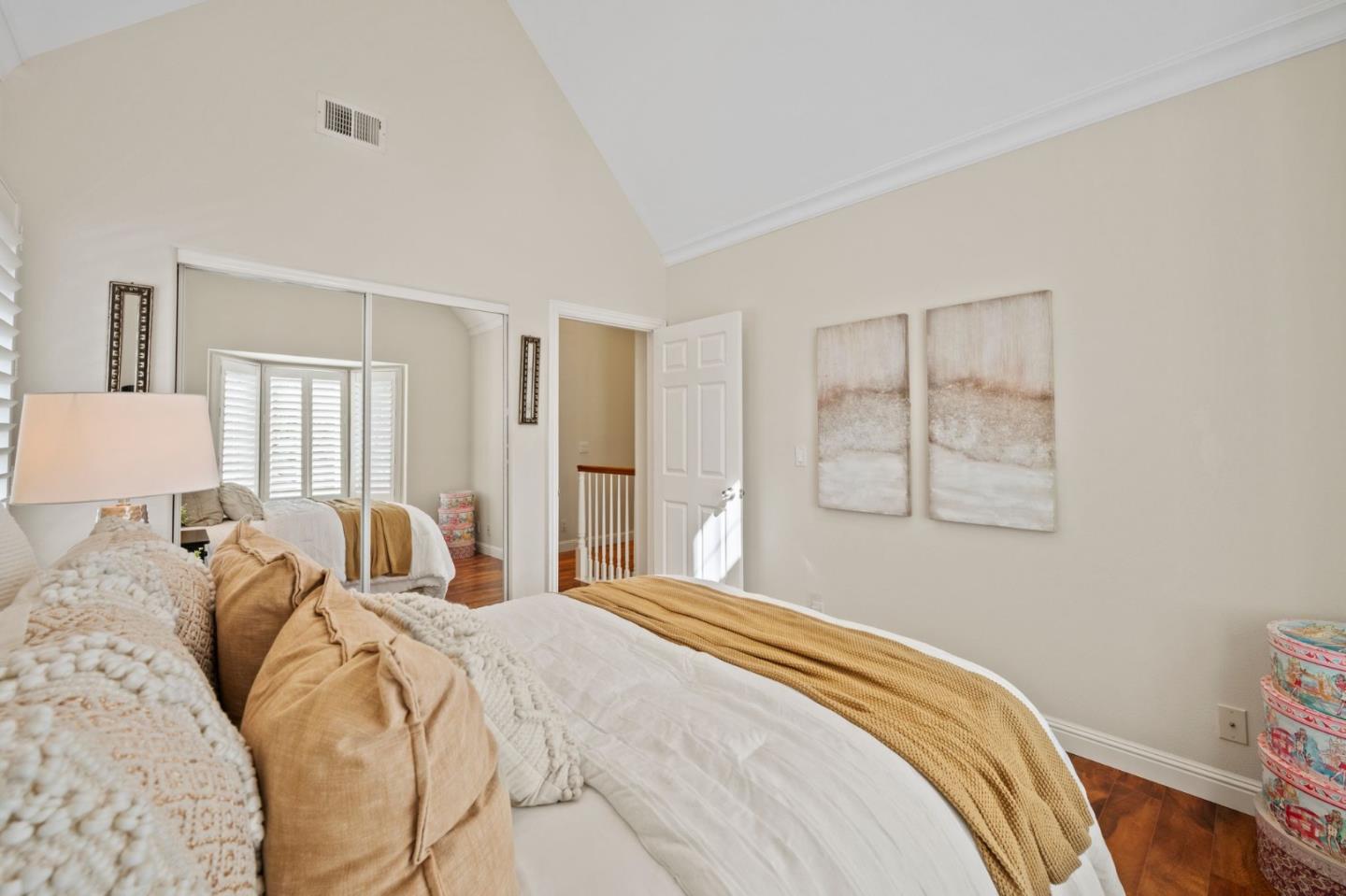 Detail Gallery Image 20 of 39 For 760 Partridge Ave, Menlo Park,  CA 94025 - 3 Beds | 2/1 Baths
