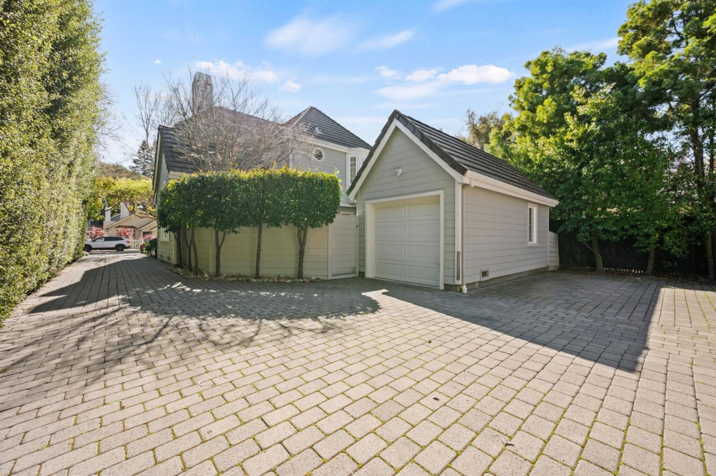 Detail Gallery Image 32 of 39 For 760 Partridge Ave, Menlo Park,  CA 94025 - 3 Beds | 2/1 Baths