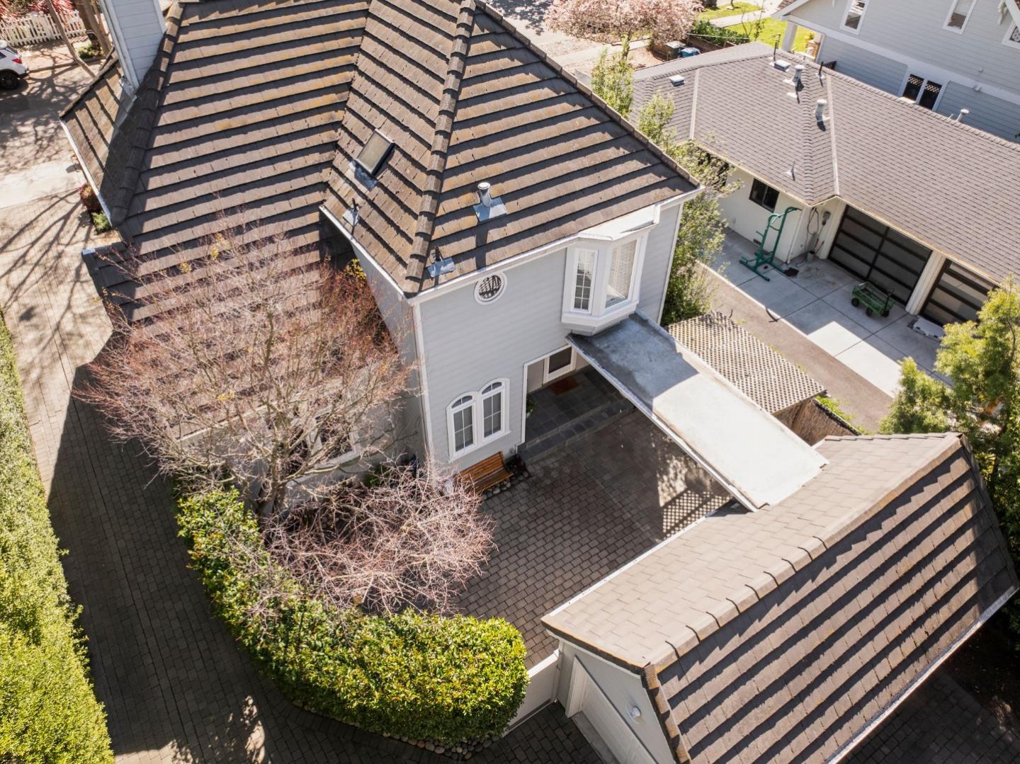 Detail Gallery Image 35 of 39 For 760 Partridge Ave, Menlo Park,  CA 94025 - 3 Beds | 2/1 Baths