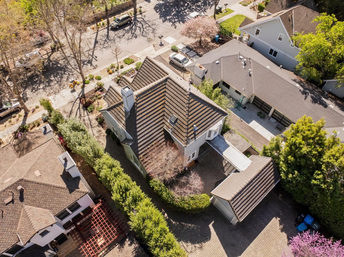 Detail Gallery Image 36 of 39 For 760 Partridge Ave, Menlo Park,  CA 94025 - 3 Beds | 2/1 Baths