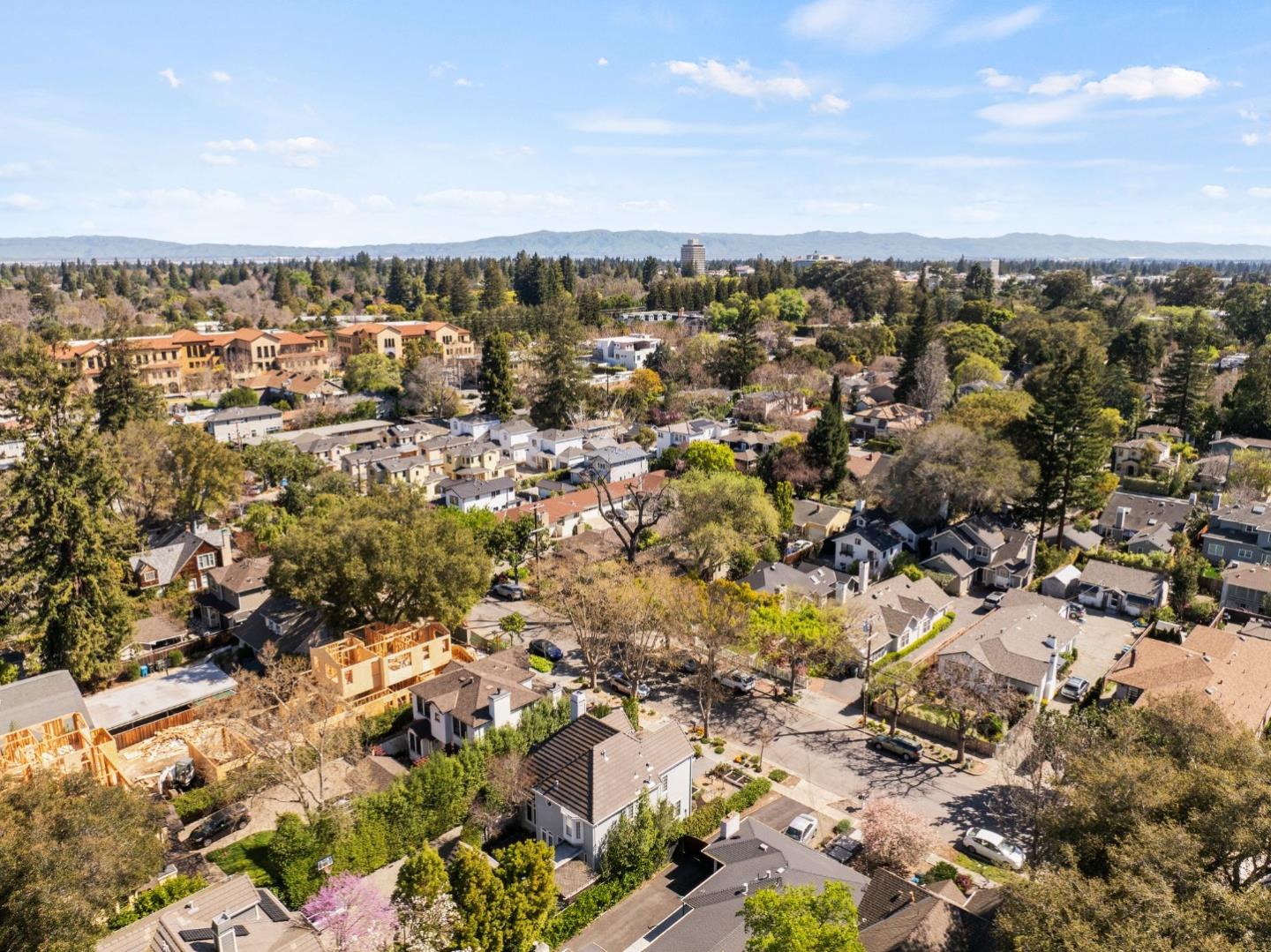 Detail Gallery Image 39 of 39 For 760 Partridge Ave, Menlo Park,  CA 94025 - 3 Beds | 2/1 Baths
