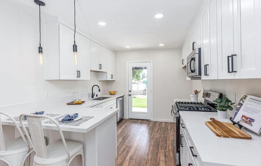 Detail Gallery Image 22 of 28 For 635 Paraiso, Spring Valley,  CA 91977 - 2 Beds | 2 Baths