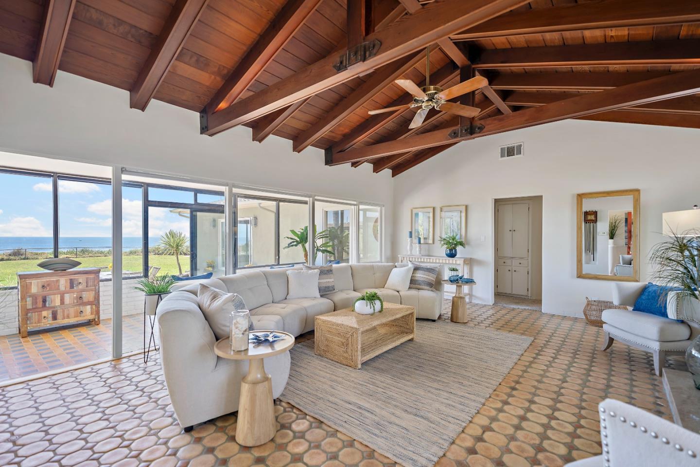 Detail Gallery Image 13 of 69 For 4120 Opal Cliff Dr, Santa Cruz,  CA 95062 - 3 Beds | 2/1 Baths