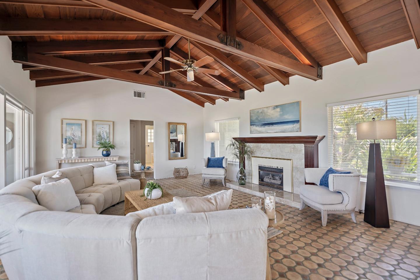 Detail Gallery Image 14 of 69 For 4120 Opal Cliff Dr, Santa Cruz,  CA 95062 - 3 Beds | 2/1 Baths