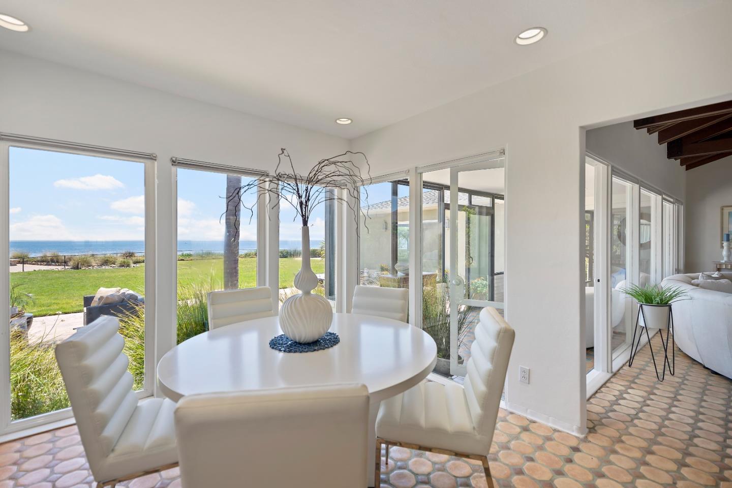 Detail Gallery Image 23 of 69 For 4120 Opal Cliff Dr, Santa Cruz,  CA 95062 - 3 Beds | 2/1 Baths