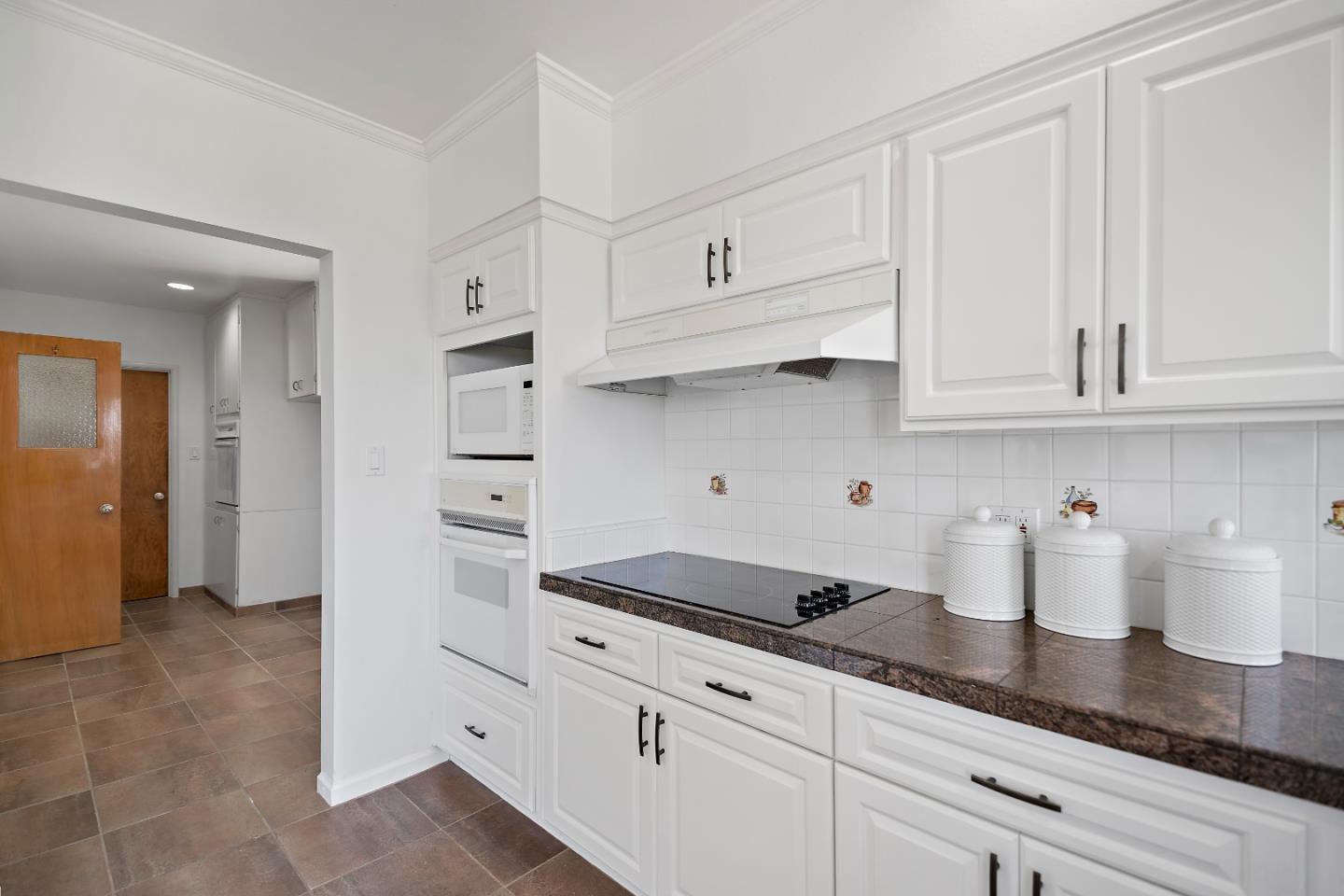 Detail Gallery Image 28 of 69 For 4120 Opal Cliff Dr, Santa Cruz,  CA 95062 - 3 Beds | 2/1 Baths