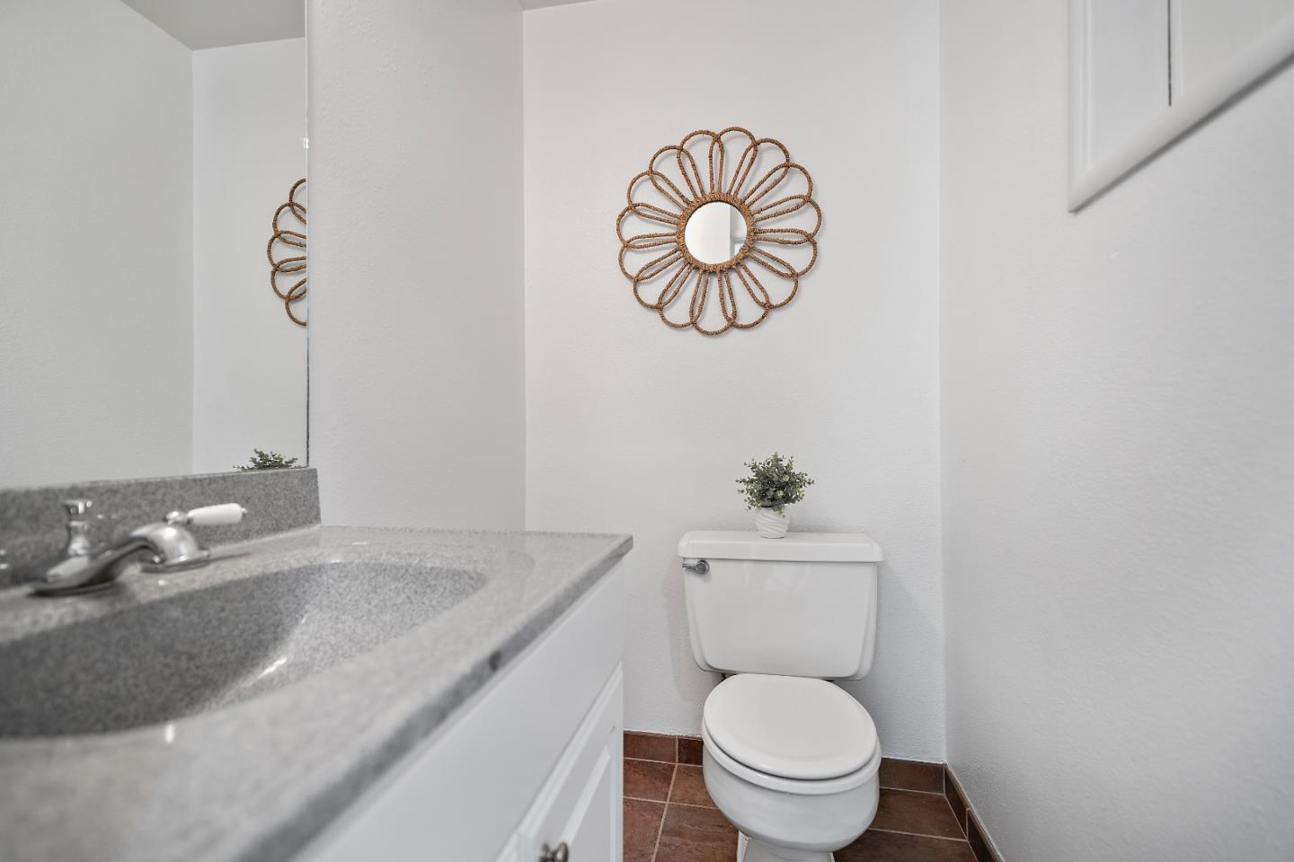 Detail Gallery Image 29 of 69 For 4120 Opal Cliff Dr, Santa Cruz,  CA 95062 - 3 Beds | 2/1 Baths