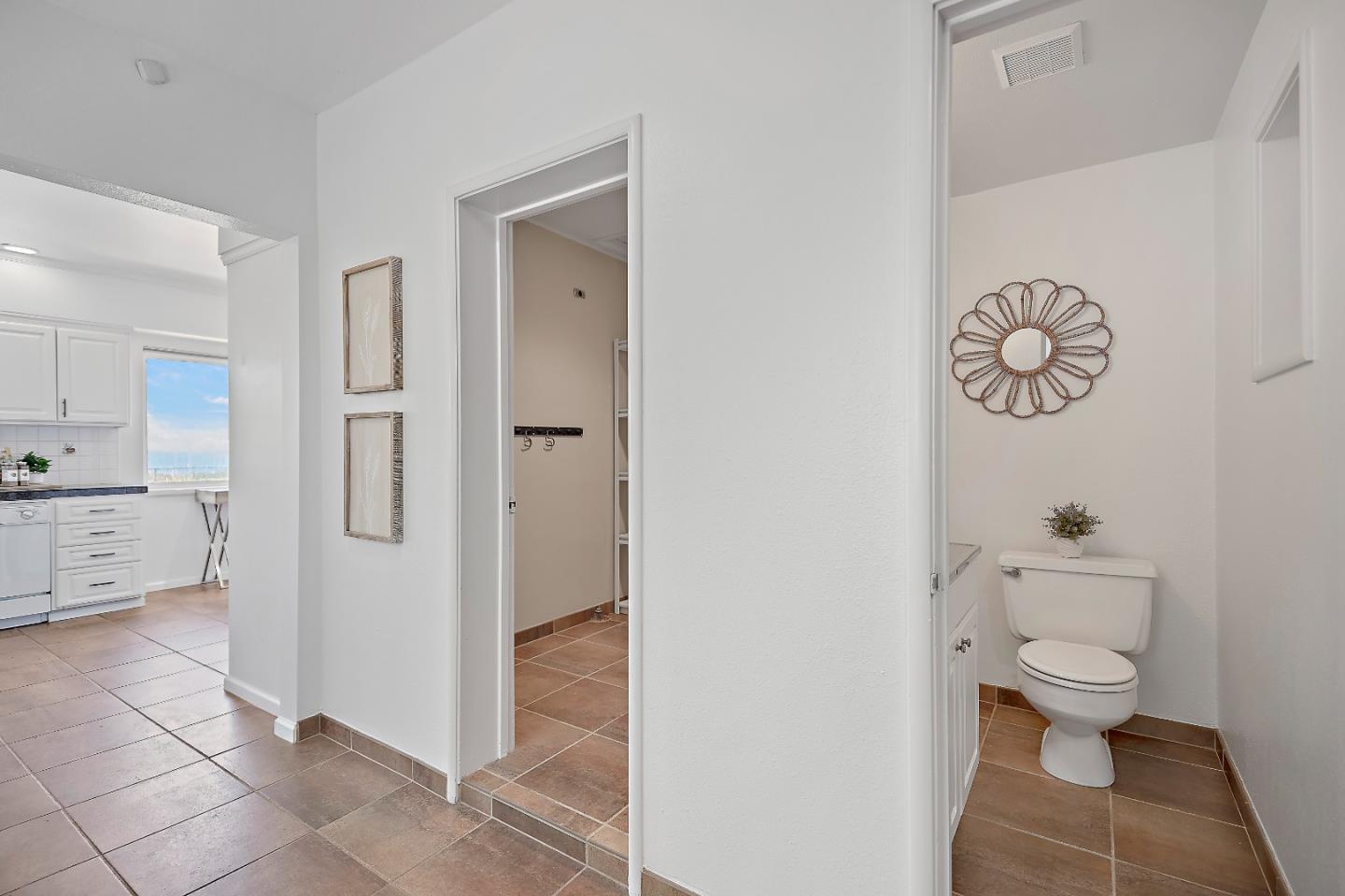 Detail Gallery Image 31 of 69 For 4120 Opal Cliff Dr, Santa Cruz,  CA 95062 - 3 Beds | 2/1 Baths