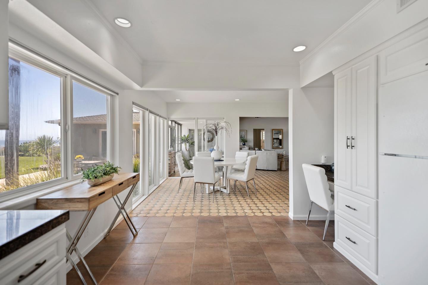 Detail Gallery Image 32 of 69 For 4120 Opal Cliff Dr, Santa Cruz,  CA 95062 - 3 Beds | 2/1 Baths