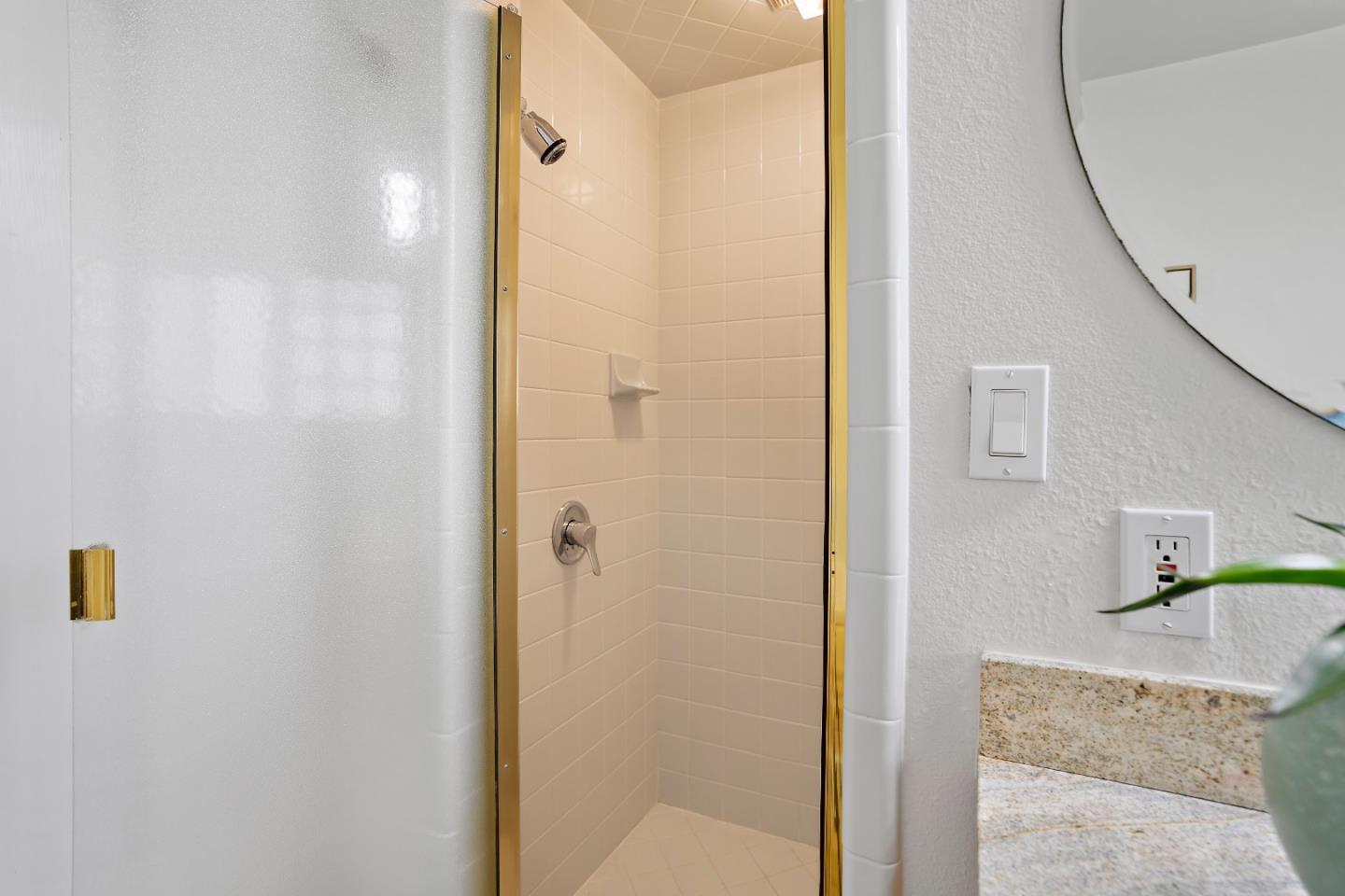 Detail Gallery Image 35 of 69 For 4120 Opal Cliff Dr, Santa Cruz,  CA 95062 - 3 Beds | 2/1 Baths