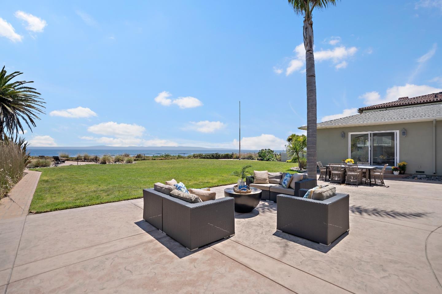 Detail Gallery Image 47 of 69 For 4120 Opal Cliff Dr, Santa Cruz,  CA 95062 - 3 Beds | 2/1 Baths