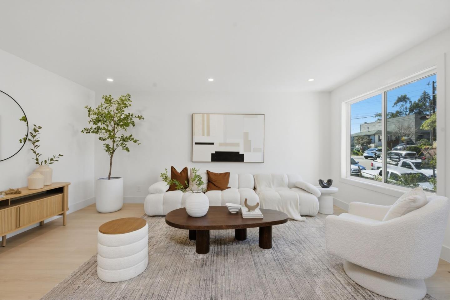 Detail Gallery Image 2 of 51 For 14 Jules Ave, San Francisco,  CA 94112 - 3 Beds | 2 Baths