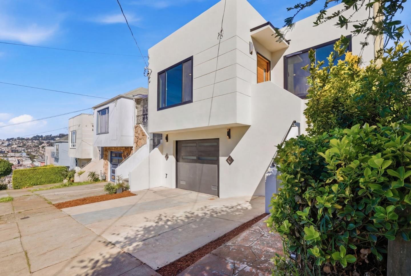 Detail Gallery Image 26 of 51 For 14 Jules Ave, San Francisco,  CA 94112 - 3 Beds | 2 Baths