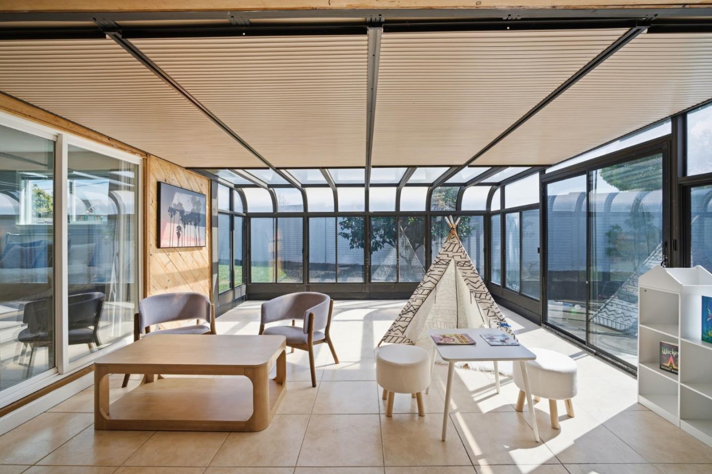 Detail Gallery Image 10 of 12 For 1116 Oakbluff Ct, San Jose,  CA 95131 - 3 Beds | 2 Baths