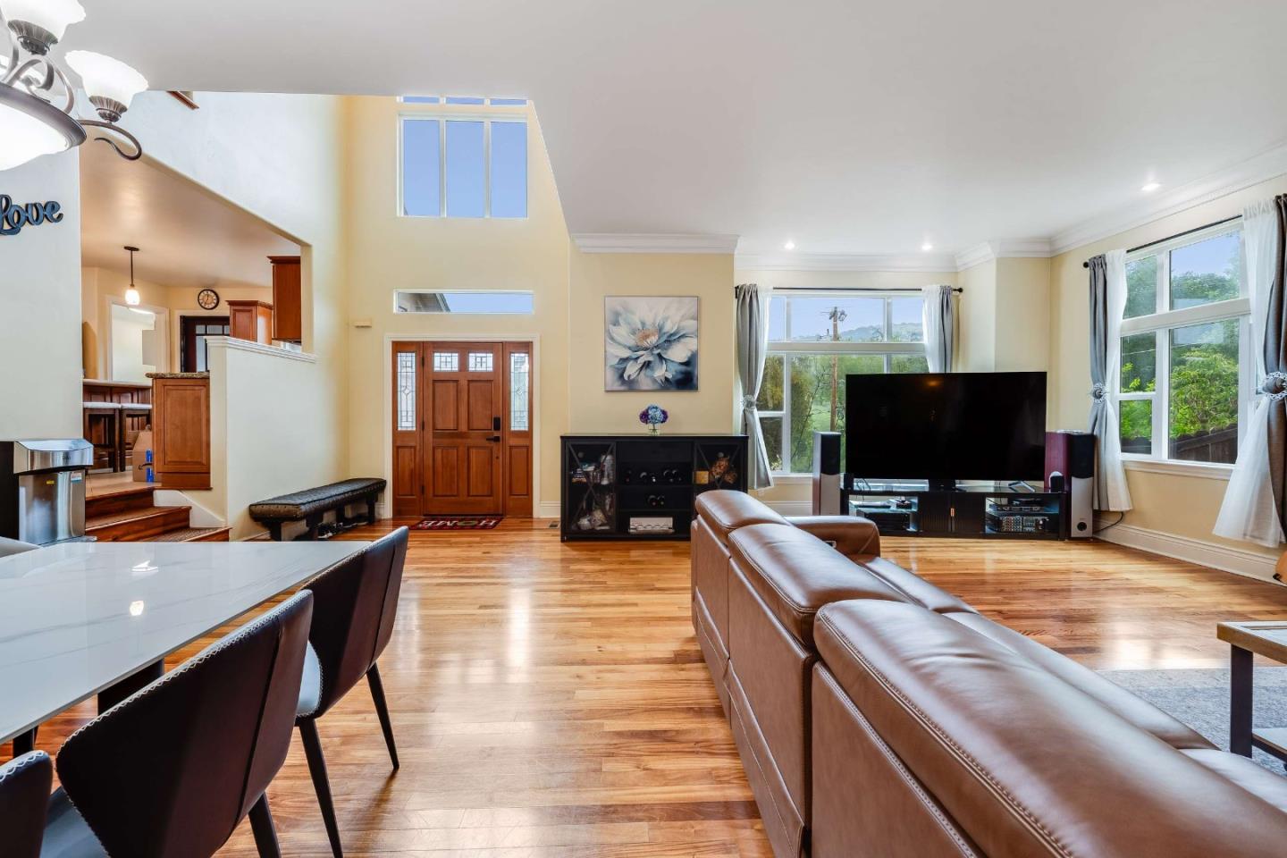 Detail Gallery Image 11 of 43 For 17645 Manzanita Dr, Morgan Hill,  CA 95037 - 4 Beds | 4/1 Baths