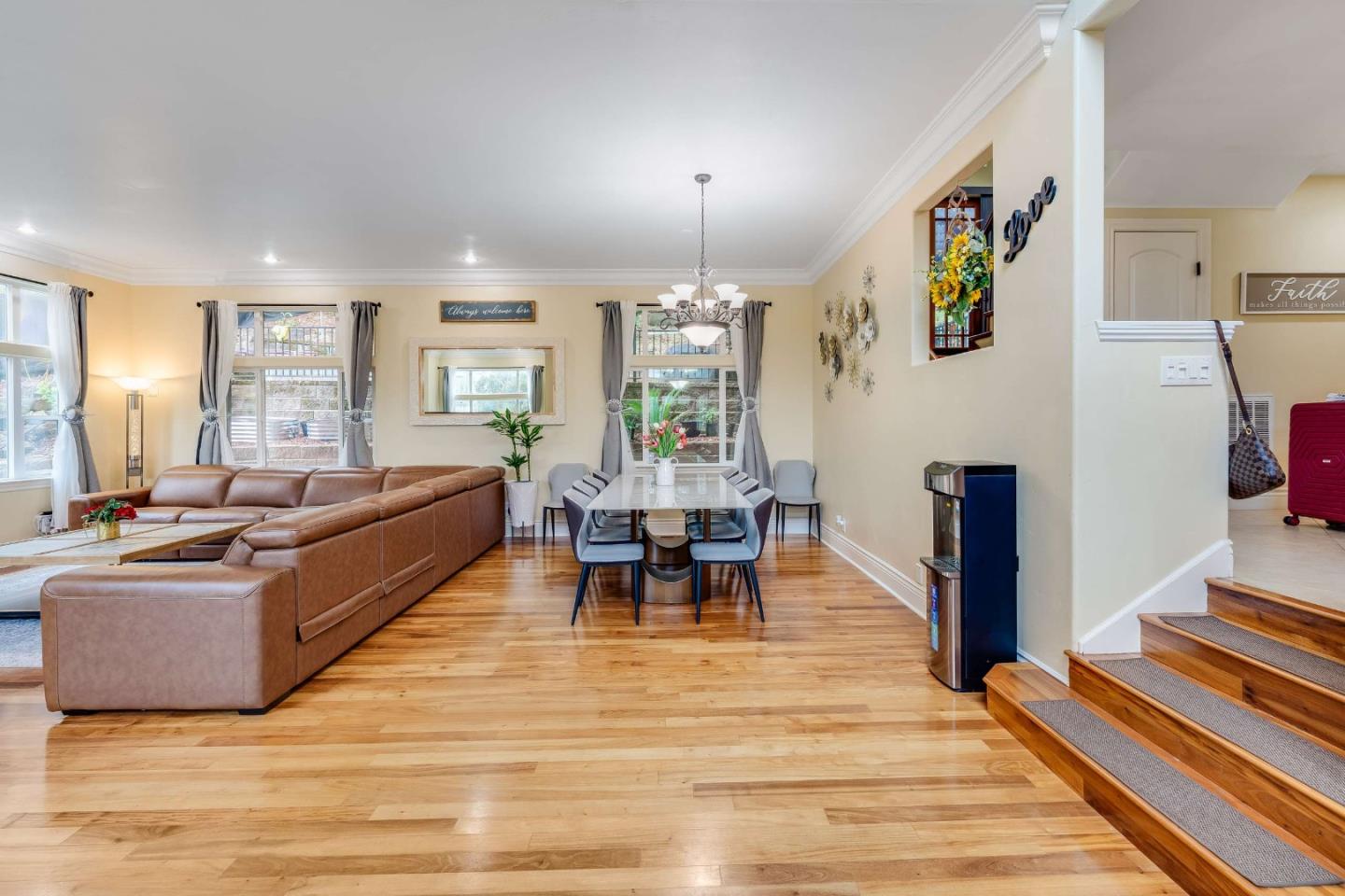 Detail Gallery Image 14 of 43 For 17645 Manzanita Dr, Morgan Hill,  CA 95037 - 4 Beds | 4/1 Baths