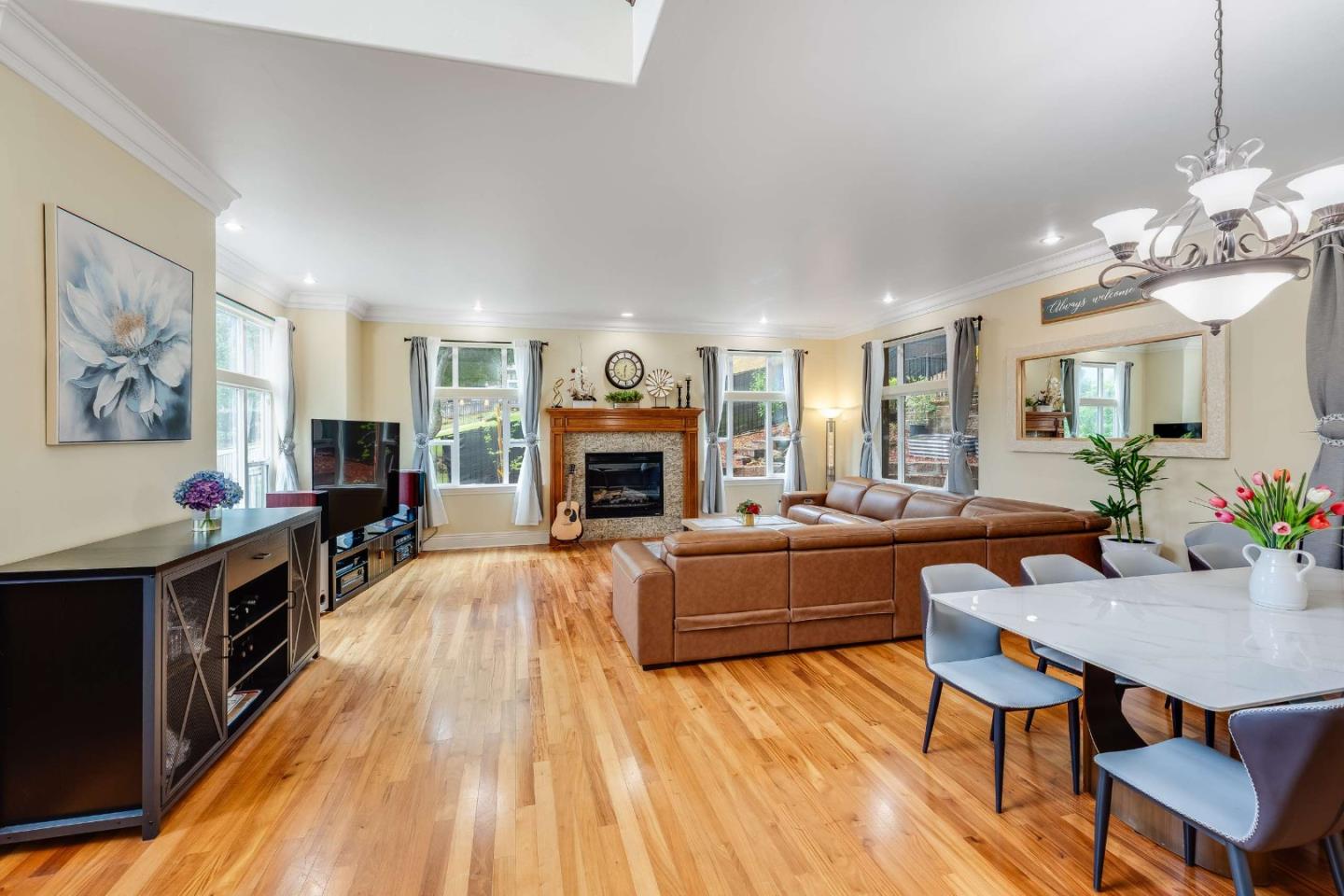 Detail Gallery Image 15 of 43 For 17645 Manzanita Dr, Morgan Hill,  CA 95037 - 4 Beds | 4/1 Baths