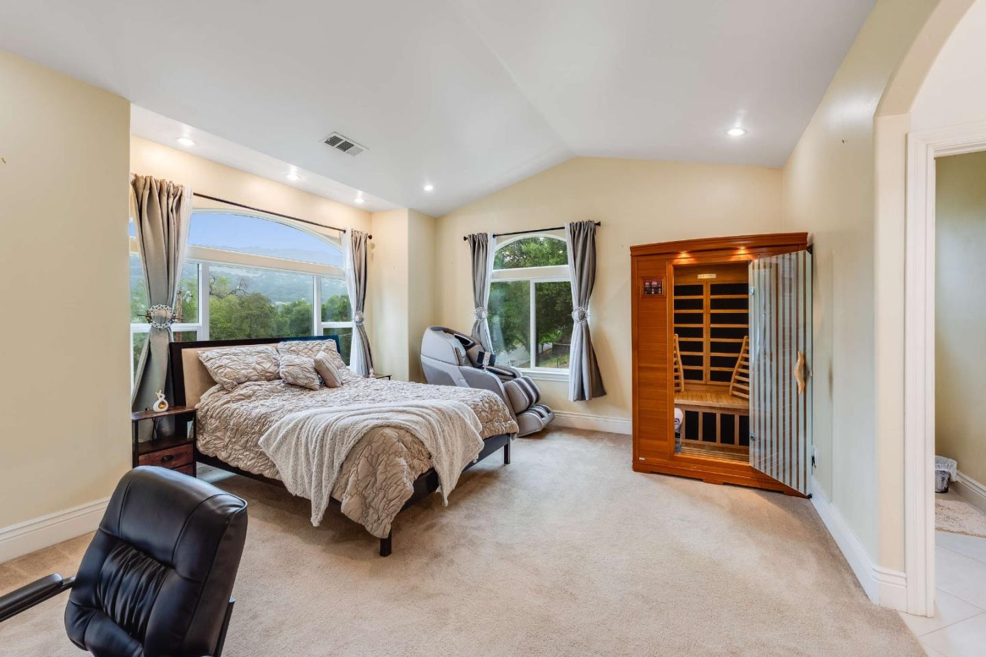 Detail Gallery Image 20 of 43 For 17645 Manzanita Dr, Morgan Hill,  CA 95037 - 4 Beds | 4/1 Baths