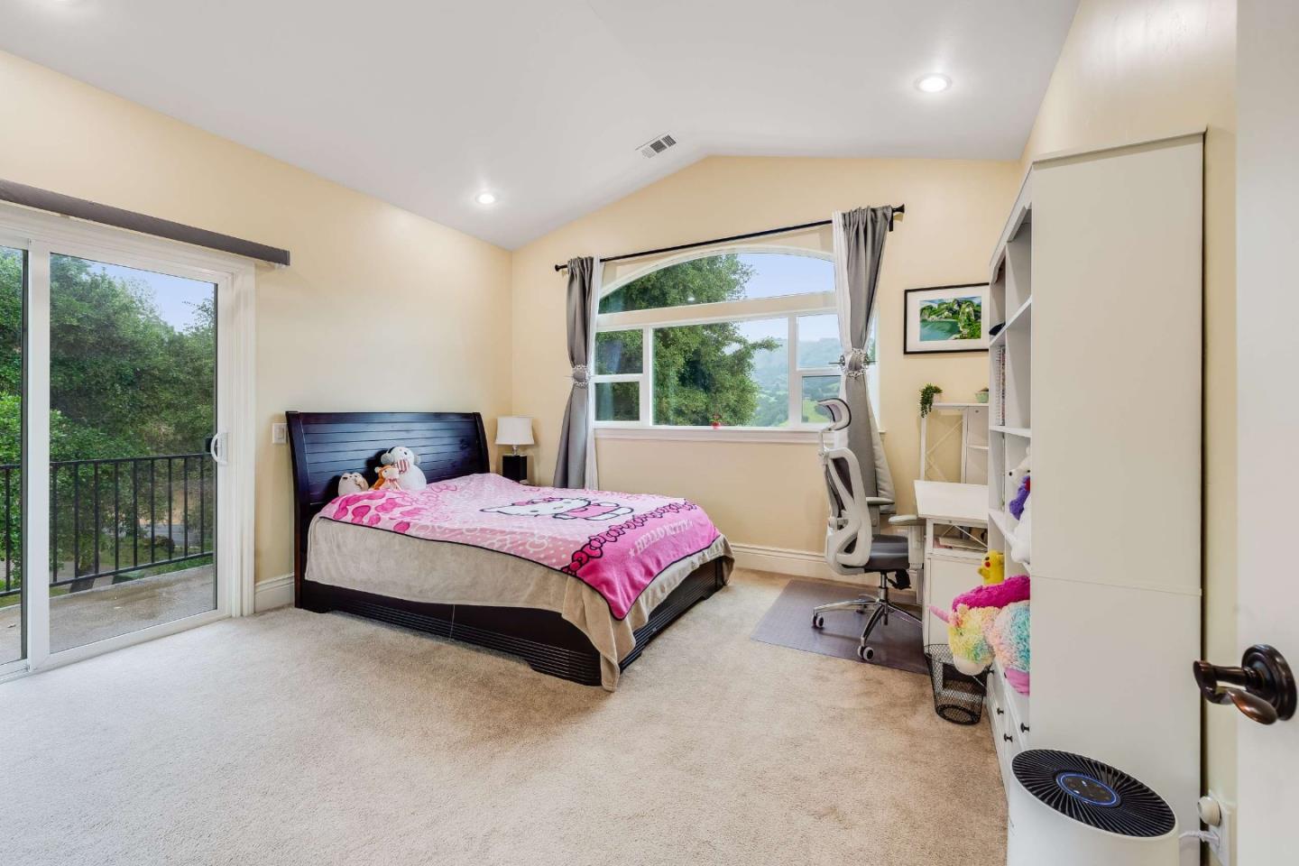 Detail Gallery Image 26 of 43 For 17645 Manzanita Dr, Morgan Hill,  CA 95037 - 4 Beds | 4/1 Baths