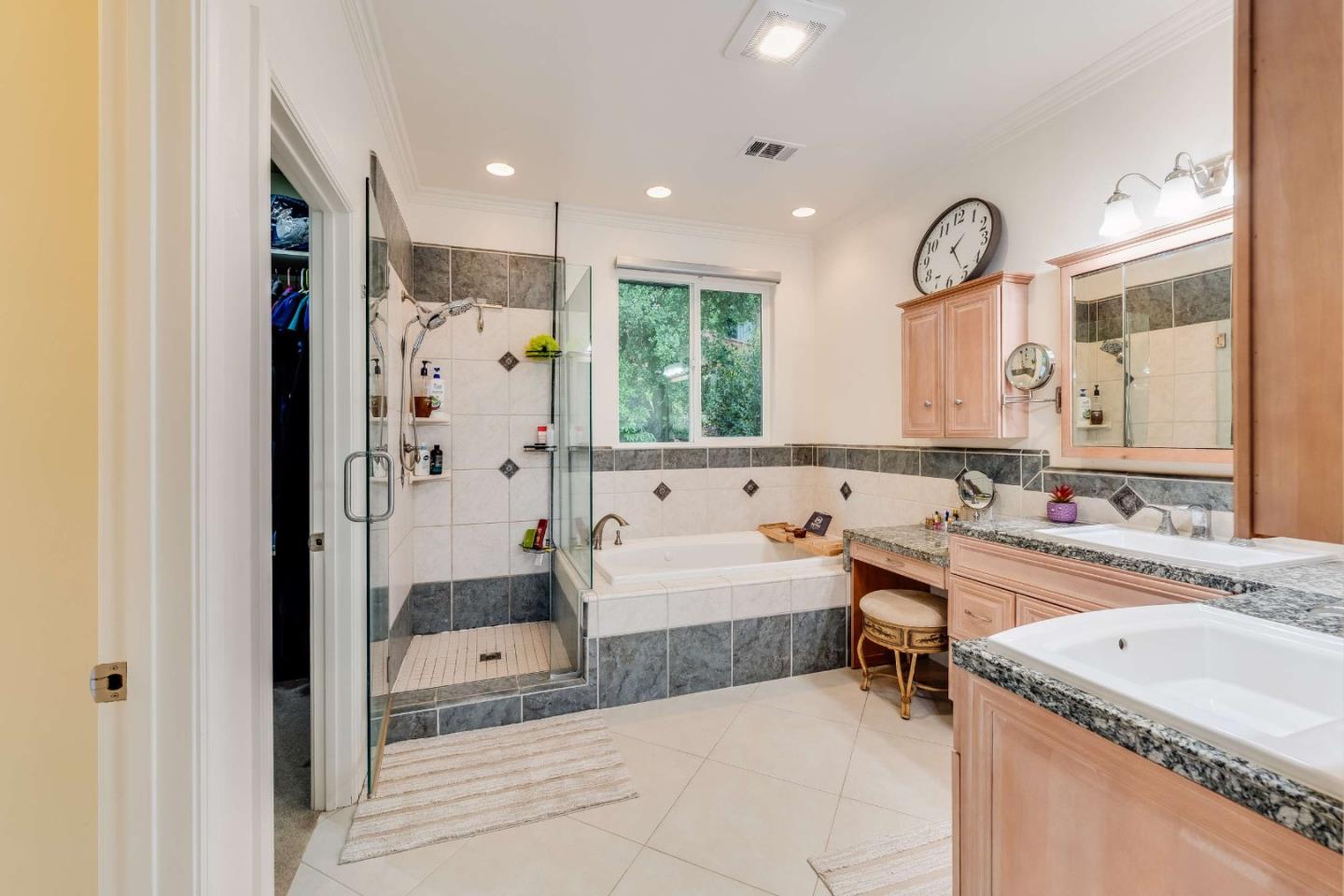 Detail Gallery Image 29 of 43 For 17645 Manzanita Dr, Morgan Hill,  CA 95037 - 4 Beds | 4/1 Baths