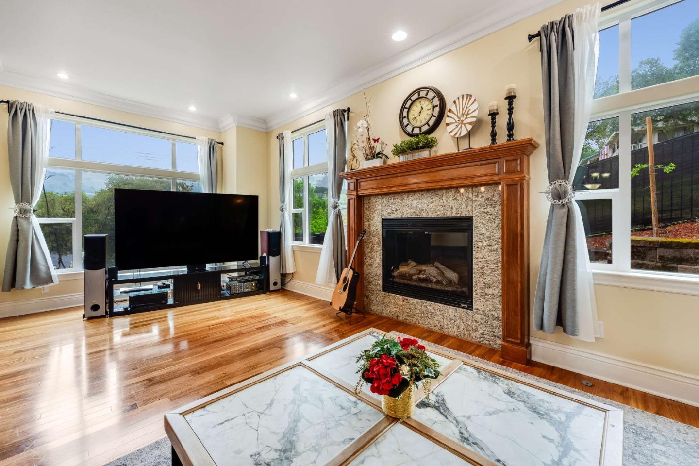 Detail Gallery Image 9 of 43 For 17645 Manzanita Dr, Morgan Hill,  CA 95037 - 4 Beds | 4/1 Baths