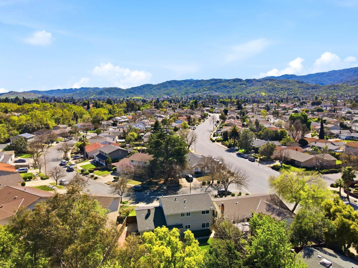 Detail Gallery Image 49 of 53 For 997 Wallace Dr, San Jose,  CA 95120 - 4 Beds | 2/1 Baths