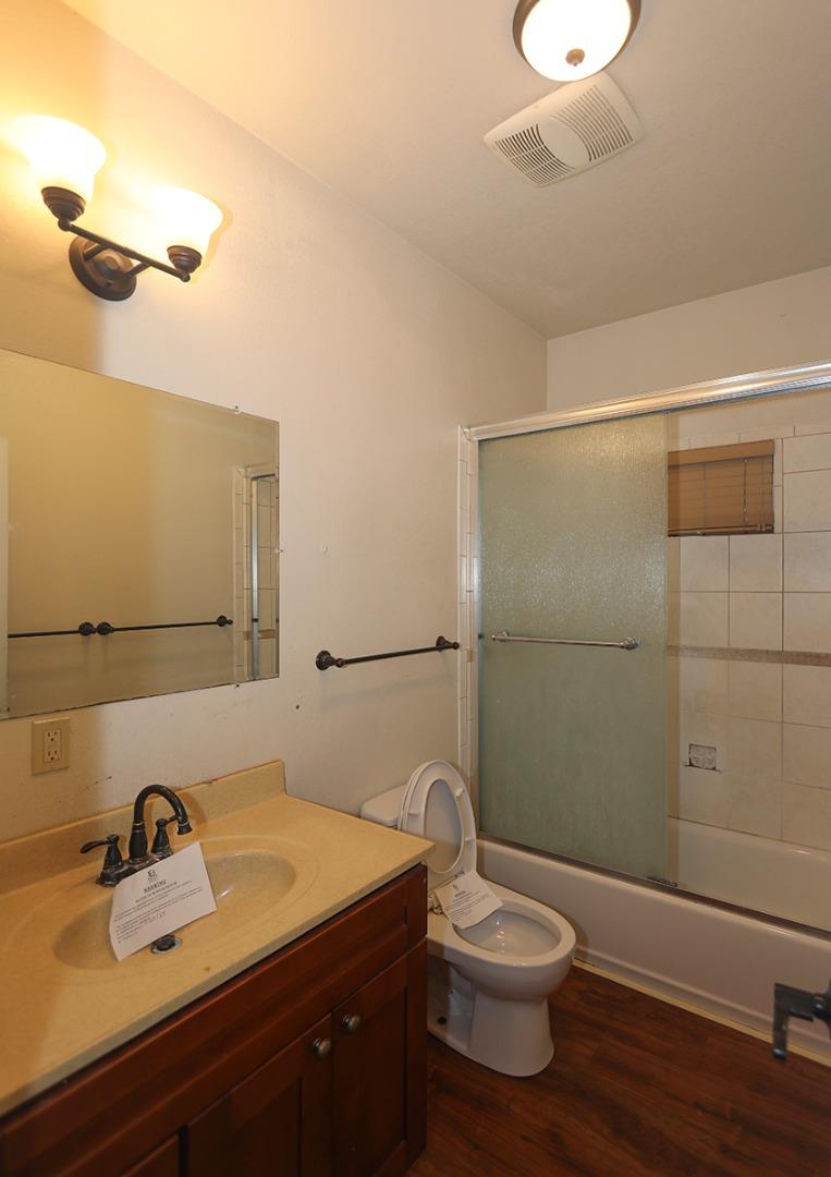 Detail Gallery Image 2 of 16 For 9219 Holly St, Oakland,  CA 94603 - 3 Beds | 2 Baths