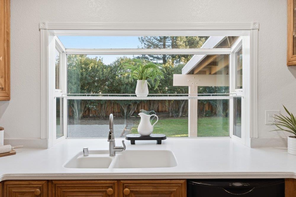 Detail Gallery Image 11 of 61 For 716 Sussex Pl, Milpitas,  CA 95035 - 4 Beds | 3 Baths