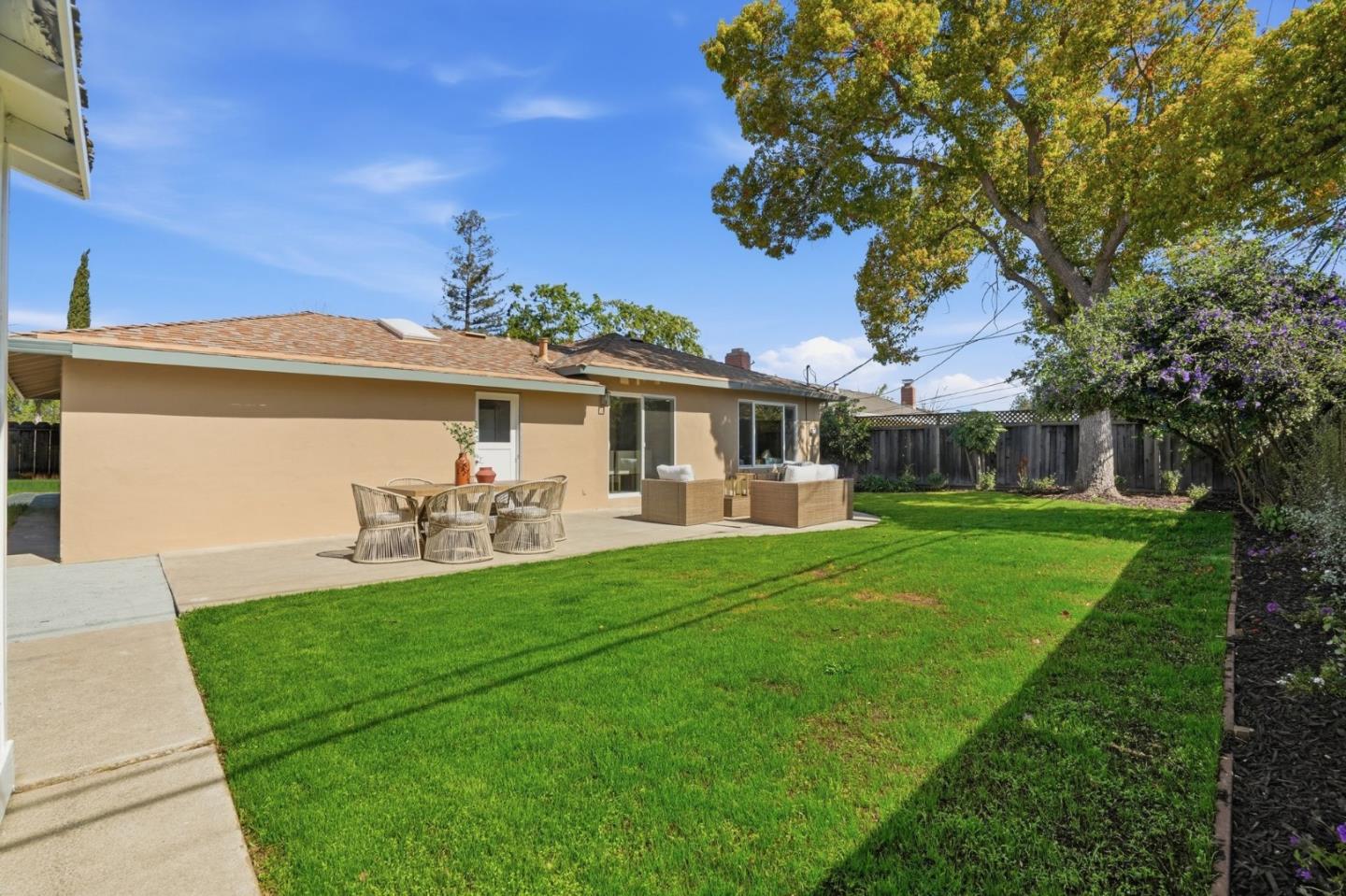 Detail Gallery Image 49 of 77 For 1554 Calinoma Dr, San Jose,  CA 95118 - 3 Beds | 2 Baths