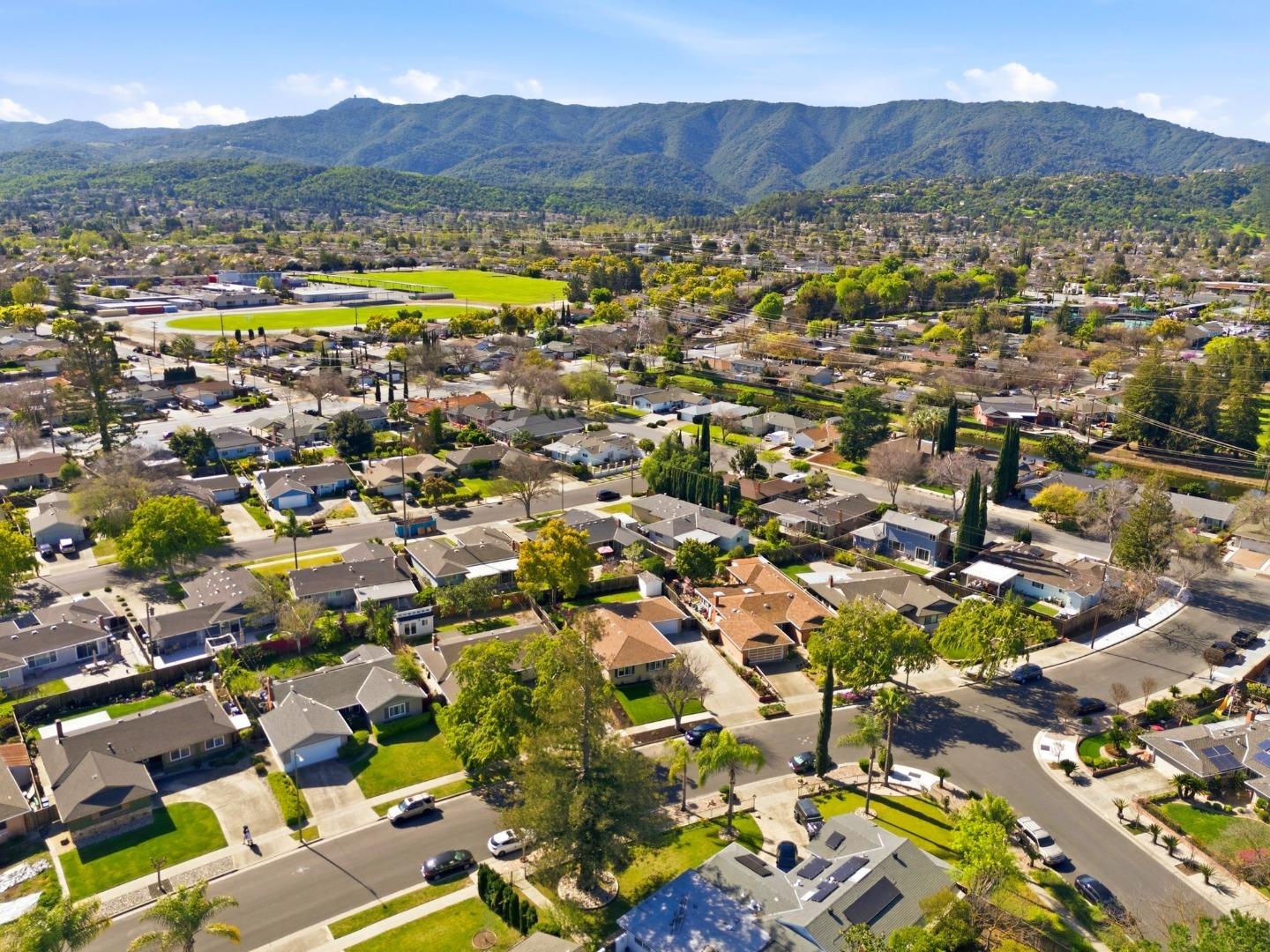Detail Gallery Image 76 of 77 For 1554 Calinoma Dr, San Jose,  CA 95118 - 3 Beds | 2 Baths