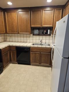 Detail Gallery Image 4 of 10 For 375 Clifford Ave #114,  Watsonville,  CA 95076 - 2 Beds | 1 Baths