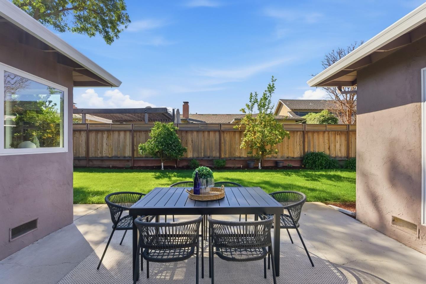 Detail Gallery Image 34 of 50 For 1696 Morning Glory Ln, San Jose,  CA 95124 - 4 Beds | 2 Baths